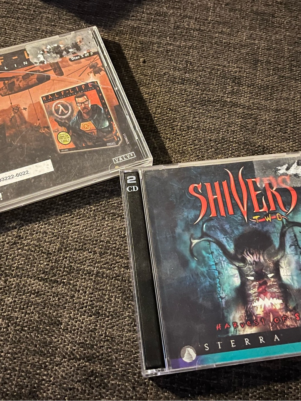 Shivers Two: Harvest of Souls (PC, 1997) and Half-Life sierra game discs